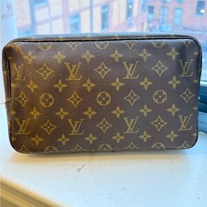 Louis Vuitton Trousse 28 with Entrupy COA